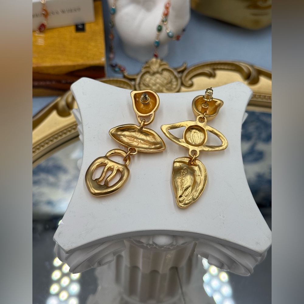 🆕 SCHIAPARELLI for V&A Museum 🧿 NWOT Surrealist Symbols Charm Dangle Earrings - Picture 6 of 16